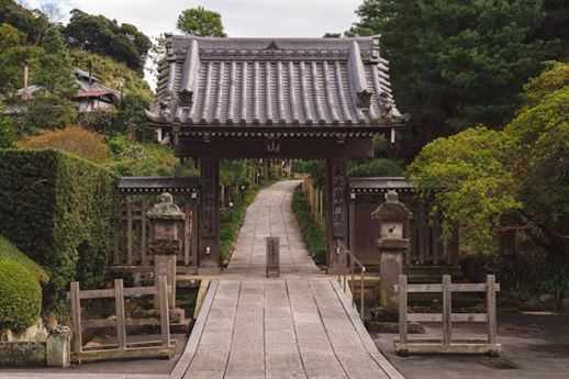 ドアからドアまでの漢字：地元の輸送の探索